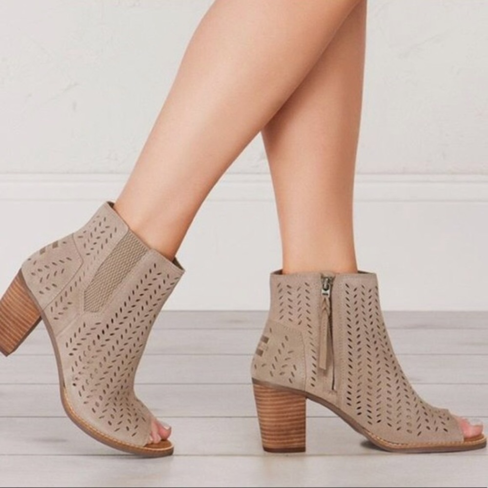 NWT Tom’s Majorca Tan Suede Leather Peep Toe Heel Woman’s Shoes SZ 8.5